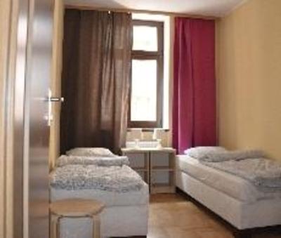 фото отеля Green Hostel 2