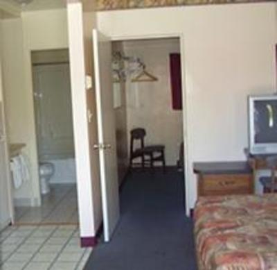 фото отеля Paradise Motel Sicamous