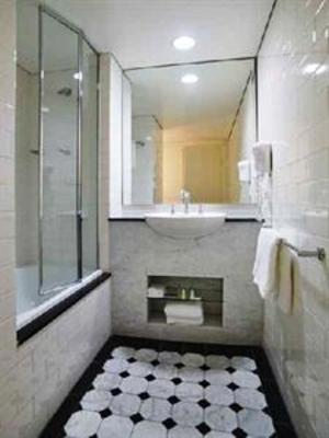 фото отеля Vibe Savoy Hotel