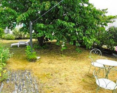 фото отеля Holiday Home 11 rue des Ecoles Dolus-d'Oleron