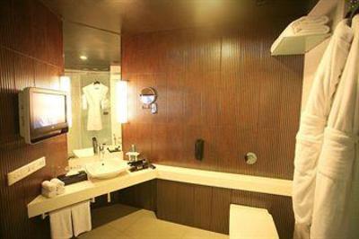 фото отеля The Chrome Hotel