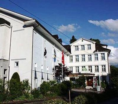 фото отеля Hotel Zur Linde Teufen