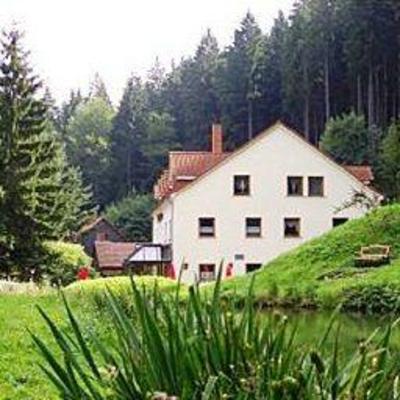 фото отеля Hotel Restaurant Zur Quelle