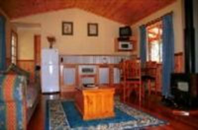 фото отеля Granite Ridges Fergies Hill Cottage Ballandean