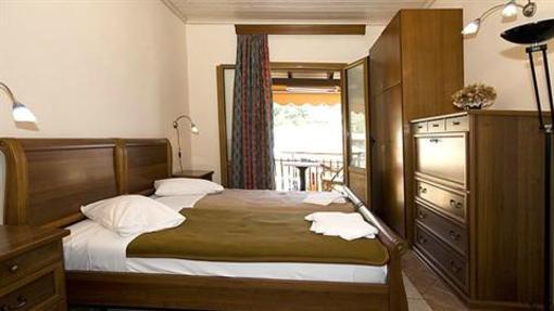 фото отеля Hotel Tourist
