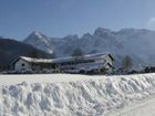 фото отеля Jugendherberge Mittenwald