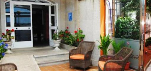 фото отеля Apartamentos Riveiro