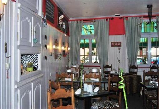 фото отеля Hotel Restaurant Au Cheval Blanc Ribeauville