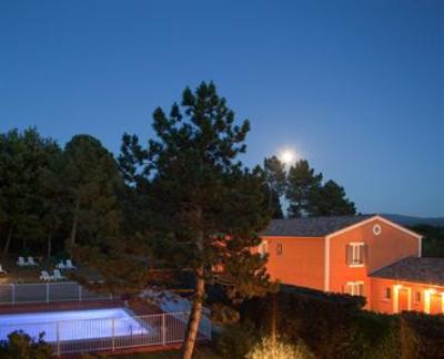 фото отеля La Petite Auberge De Roussillon