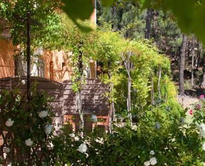 фото отеля La Petite Auberge De Roussillon