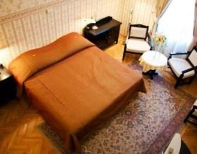 фото отеля Fenyoharaszt Kastelyszallo