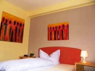 фото отеля Hotel Talburg Heiligenhaus