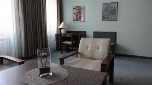 фото отеля Hotel Fleur-de-Lys La Chaux-de-Fonds