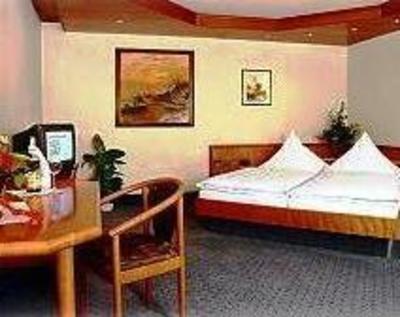 фото отеля Hotel Ritter Sindelfingen