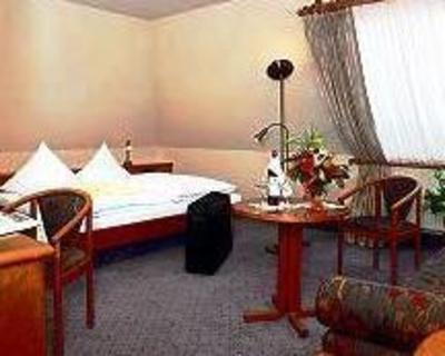 фото отеля Hotel Ritter Sindelfingen