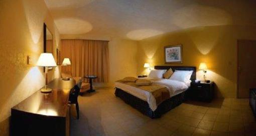 фото отеля Hams Suites 2