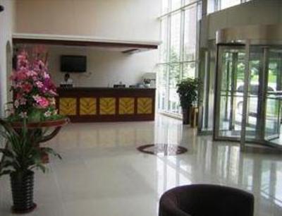 фото отеля Green Tree Inn Dalian Xinghai Plaza Hotel