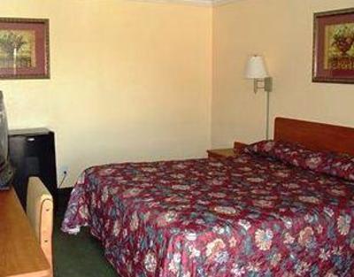 фото отеля Value Inn Bellflower