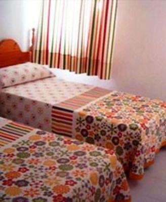 фото отеля Apartamentos Torrelaguna Vera