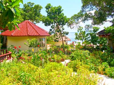 фото отеля Bara Beach Bungalows & Restaurant