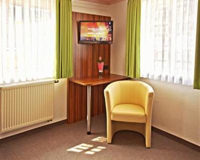 фото отеля Hotel Garni Goldene Traube