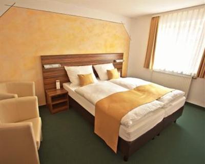 фото отеля Hotel Garni Goldene Traube