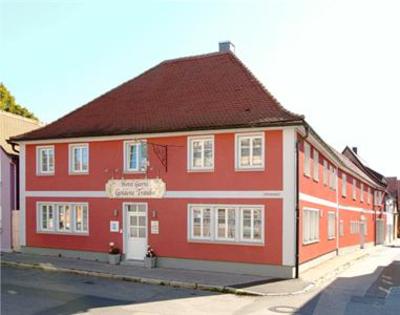 фото отеля Hotel Garni Goldene Traube
