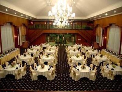 фото отеля Royal Senyiur Hotel