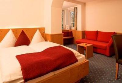 фото отеля Hotel Waldhaus Föckinghausen Bestwig