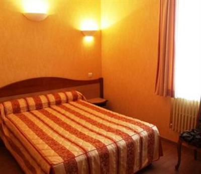 фото отеля Hotel des Lacs Celles-sur-Plaine