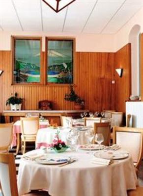 фото отеля Hotel des Lacs Celles-sur-Plaine