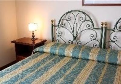 фото отеля Hotel Ristorante Gardesana Torri del Benaco