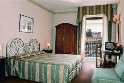 фото отеля Hotel Ristorante Gardesana Torri del Benaco