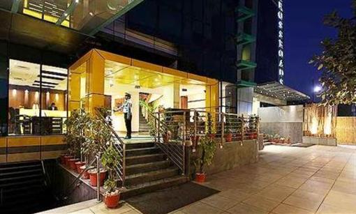 фото отеля Crossroads Hotel Willowwood Gurgaon
