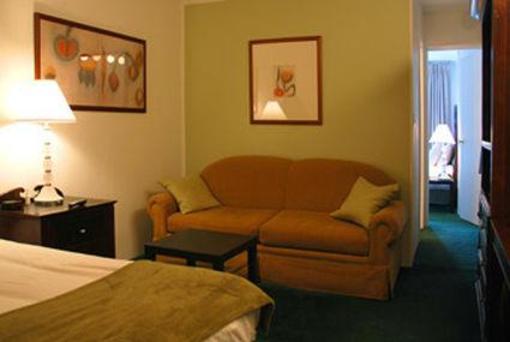 фото отеля Quail Park Lodge