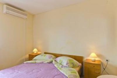 фото отеля Apartments Srhoj