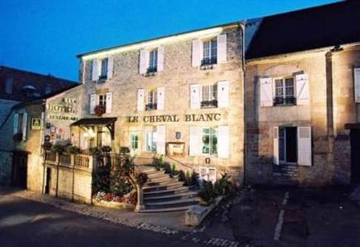 фото отеля Hotel Le Cheval Blanc Langres
