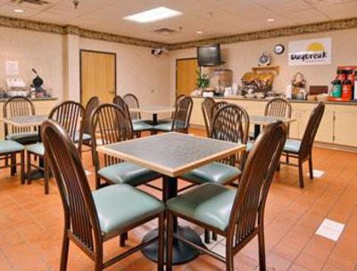 фото отеля Days Inn & Suites Bridgeport Clarksburg