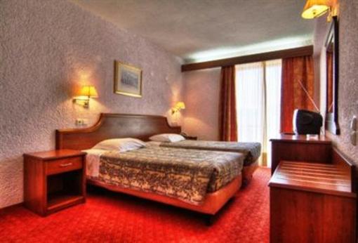 фото отеля King Iniohos Hotel