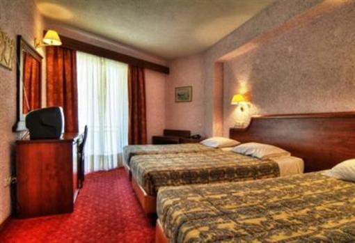 фото отеля King Iniohos Hotel