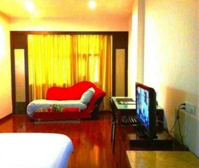 фото отеля GreenTree Inn Railway Station Hotel Loudi