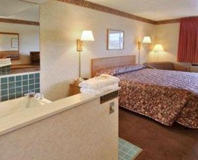 фото отеля Super 8 Gilman, Il