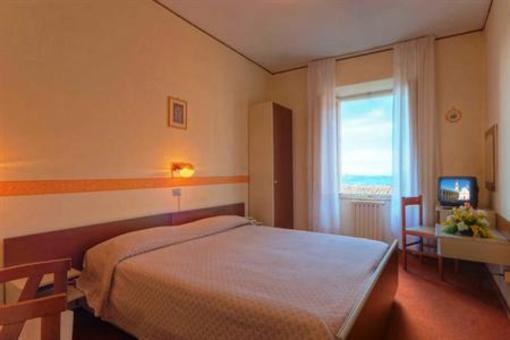 фото отеля Hotel Giardinetto Loreto (Italy)