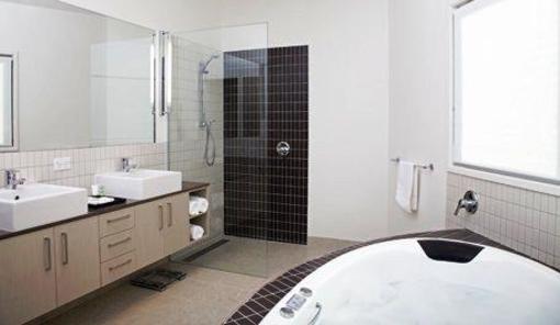 фото отеля Wyndham Vacation Resorts Seven Mile Beach