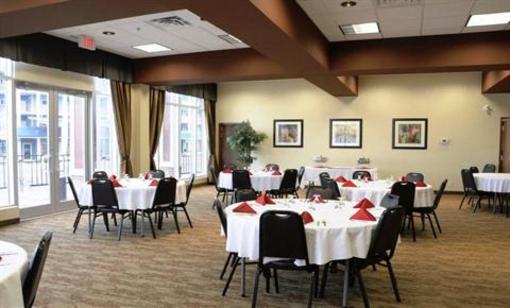 фото отеля BEST WESTERN PLUS Chateau Inn Sylvan Lake