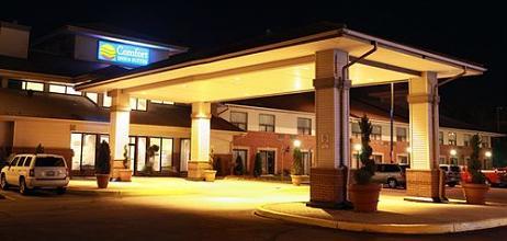 фото отеля Comfort Inn and Suites Ambassador Bridge
