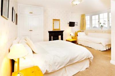фото отеля St Raphael Guest House