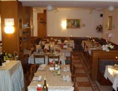 фото отеля Hotel Antica Rosa Levico Terme