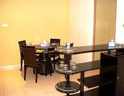 фото отеля Miramar Hotel Apartment Dubai