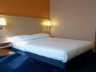 фото отеля Travelodge Cirencester